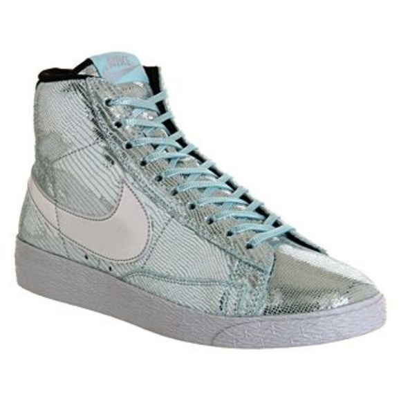 nike blazer mid womens silver